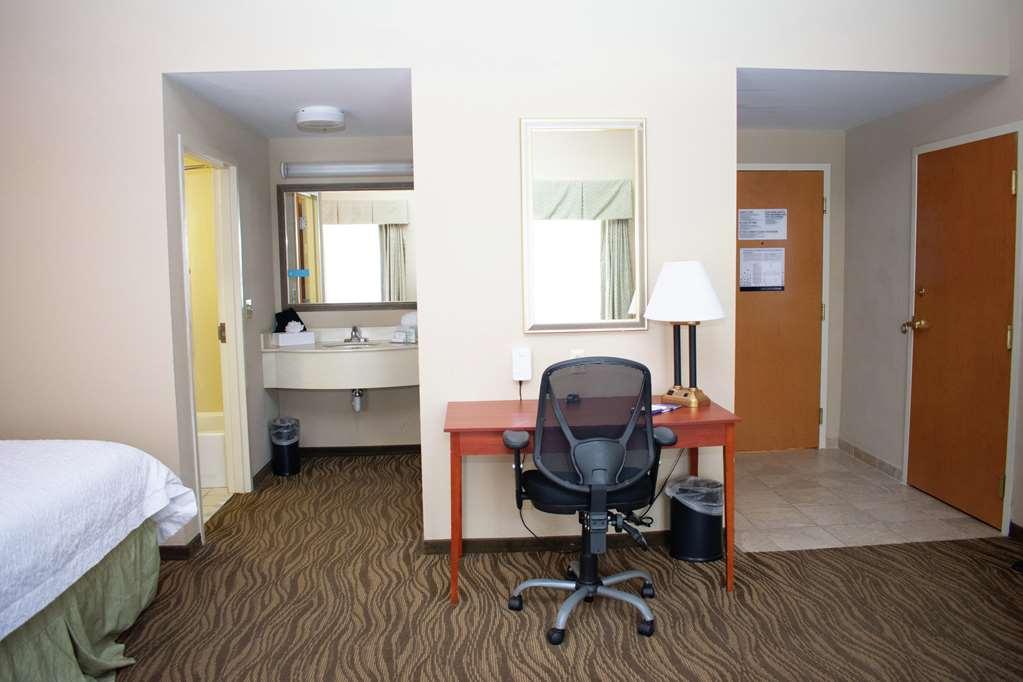 Hampton Inn&Suites Augusta West Zimmer foto